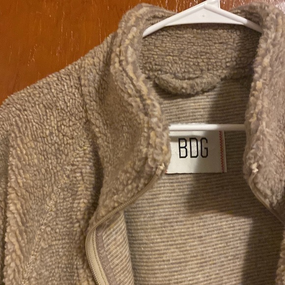 BDG tan teddy jacket - Picture 2 of 9